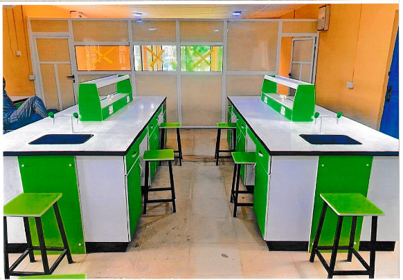 Twin island workbenches