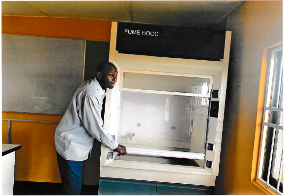 Installed fume hood
